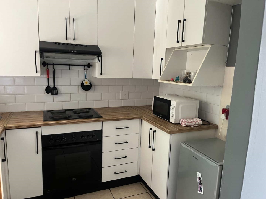 1 Bedroom Property for Sale in Ferndale Gauteng