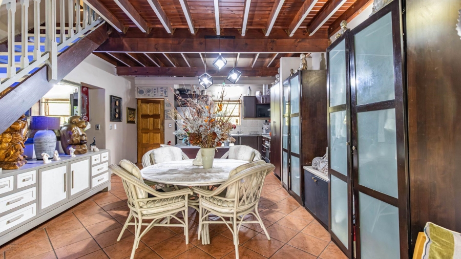 5 Bedroom Property for Sale in Sharonlea Gauteng