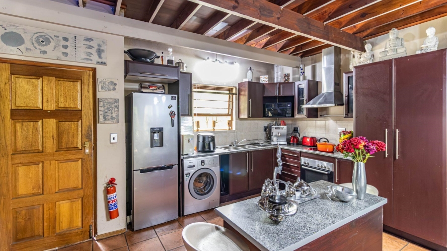 5 Bedroom Property for Sale in Sharonlea Gauteng