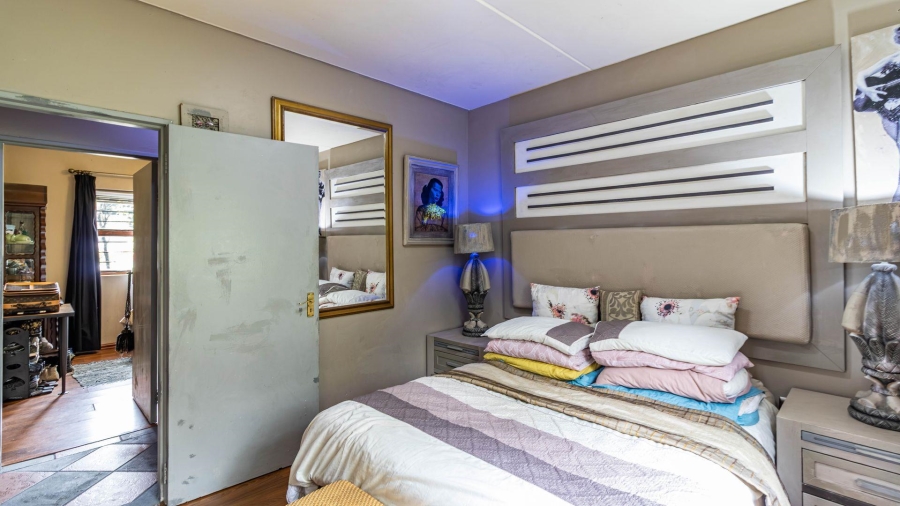 5 Bedroom Property for Sale in Sharonlea Gauteng