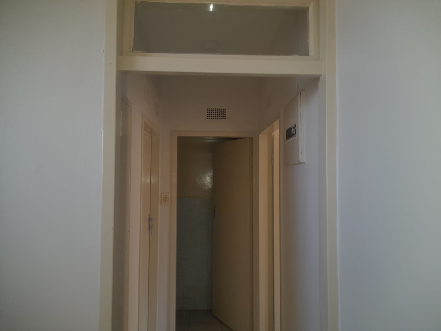 1 Bedroom Property for Sale in Hillbrow Gauteng