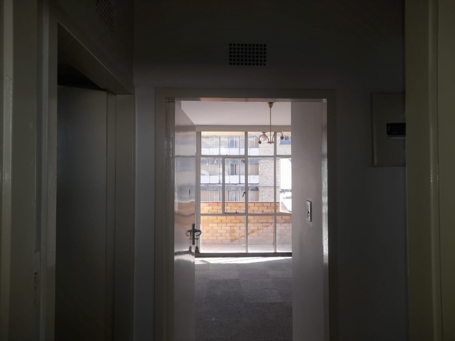 1 Bedroom Property for Sale in Hillbrow Gauteng