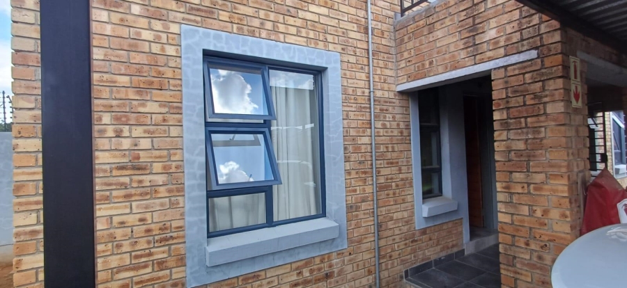 1 Bedroom Property for Sale in Groblerpark Gauteng