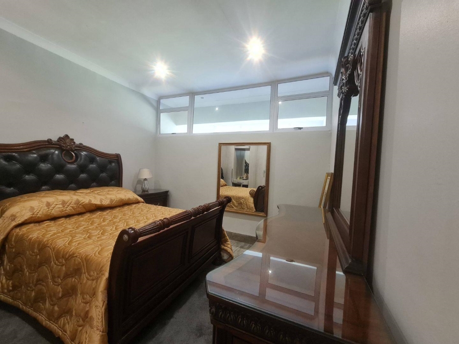 2 Bedroom Property for Sale in Queenswood Gauteng