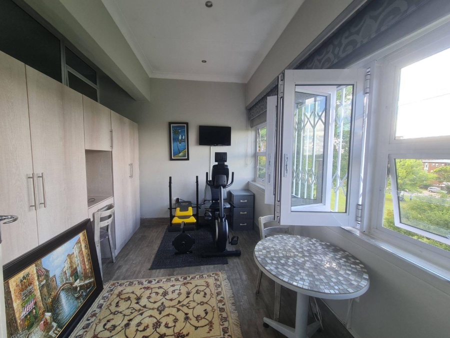 2 Bedroom Property for Sale in Queenswood Gauteng