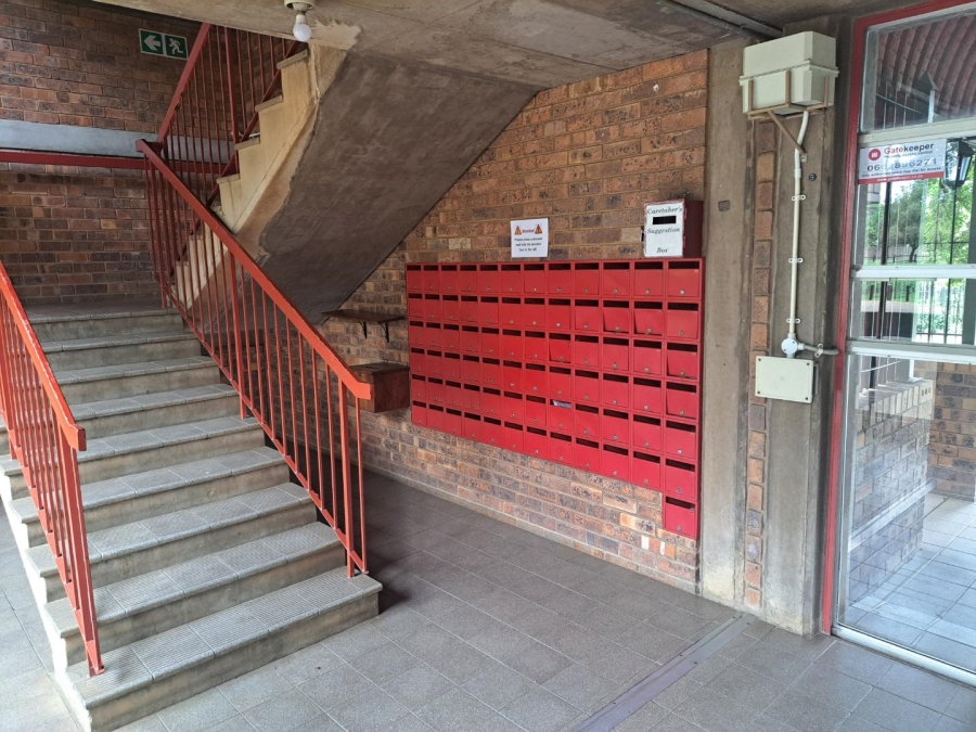 2 Bedroom Property for Sale in Kilner Park Gauteng