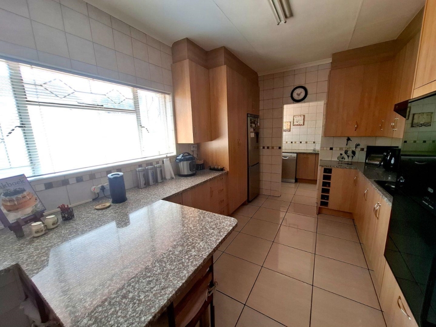 4 Bedroom Property for Sale in Randhart Gauteng