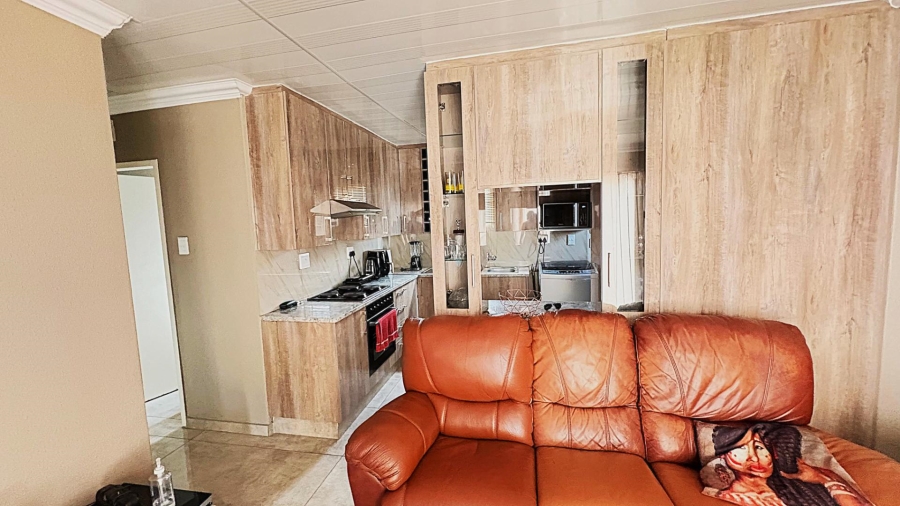 3 Bedroom Property for Sale in Alrode Gauteng