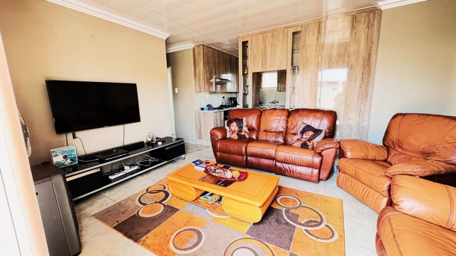 3 Bedroom Property for Sale in Alrode Gauteng