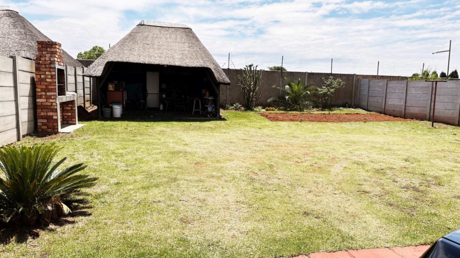 3 Bedroom Property for Sale in Alrode Gauteng