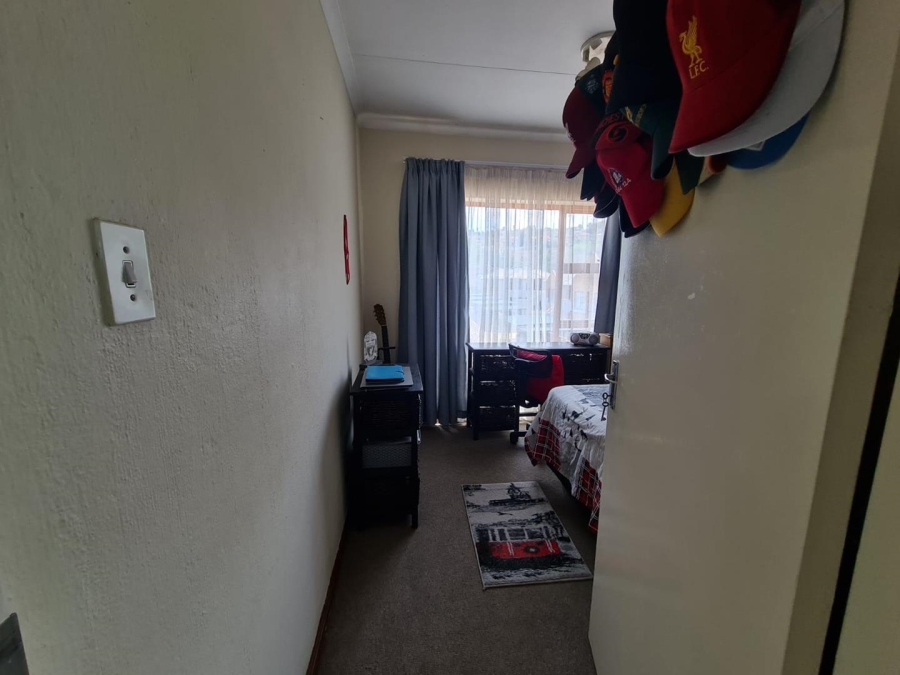 2 Bedroom Property for Sale in Bassonia Gauteng
