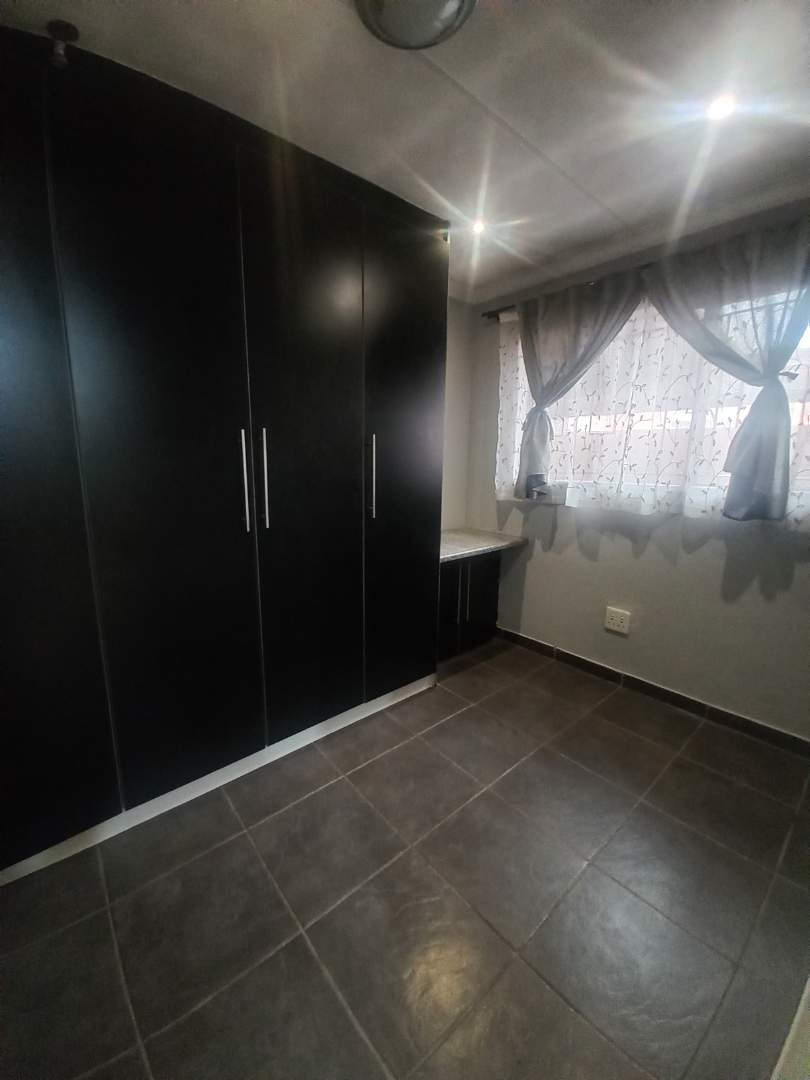 3 Bedroom Property for Sale in Bakerton Gauteng