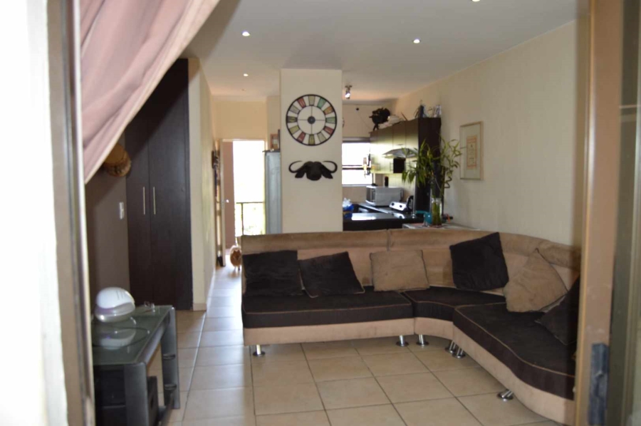 3 Bedroom Property for Sale in Mulbarton Gauteng