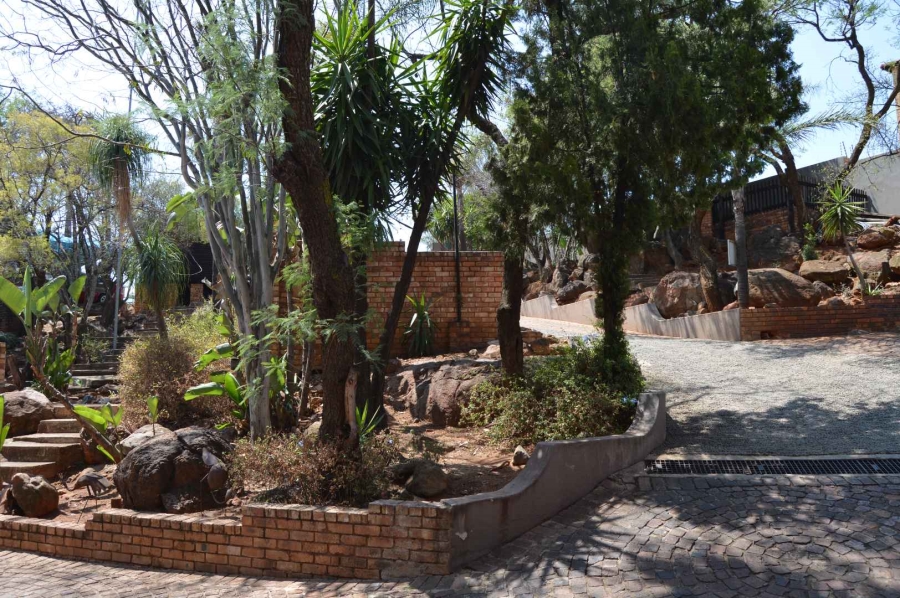 3 Bedroom Property for Sale in Mulbarton Gauteng
