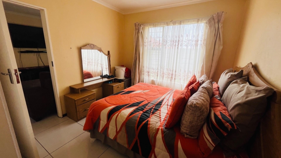 3 Bedroom Property for Sale in Dawn Park Gauteng
