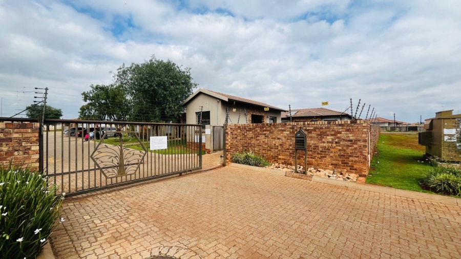 3 Bedroom Property for Sale in Dawn Park Gauteng