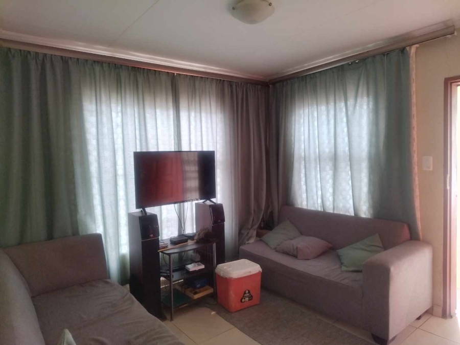 2 Bedroom Property for Sale in Soshanguve VV Gauteng