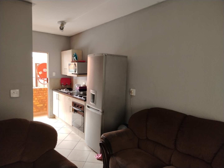 2 Bedroom Property for Sale in Lotus Gardens Gauteng