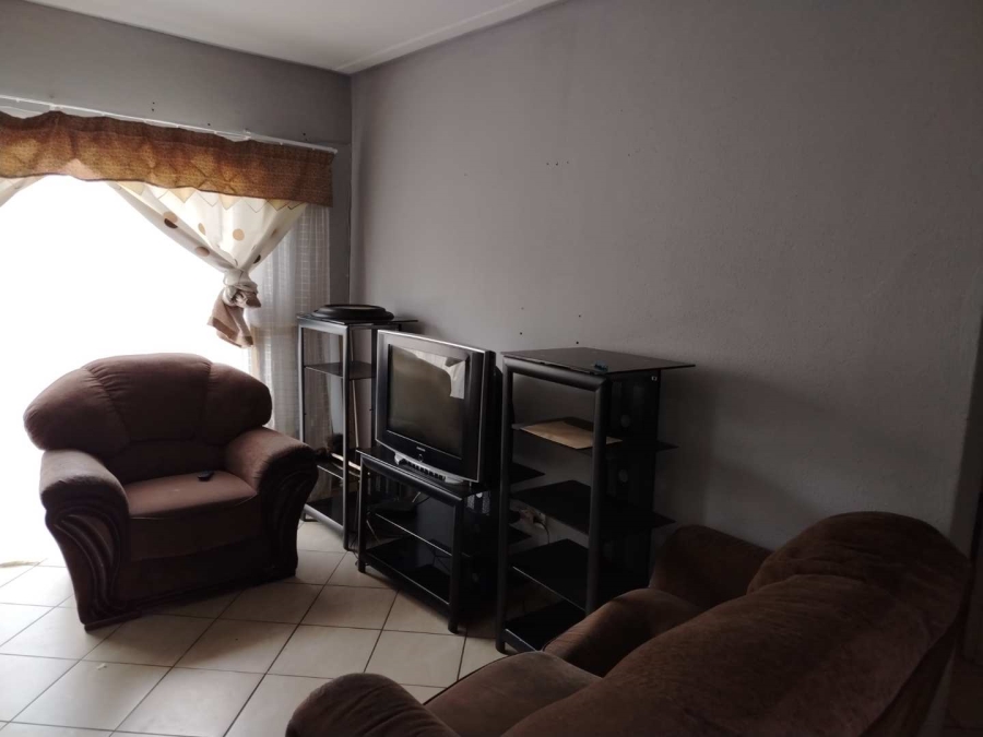 2 Bedroom Property for Sale in Lotus Gardens Gauteng
