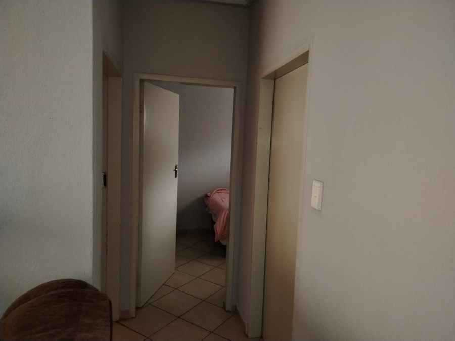 2 Bedroom Property for Sale in Lotus Gardens Gauteng