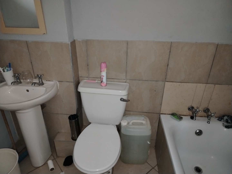 2 Bedroom Property for Sale in Lotus Gardens Gauteng