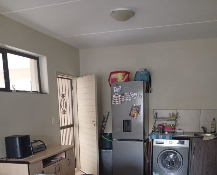 2 Bedroom Property for Sale in Norton Park Gauteng