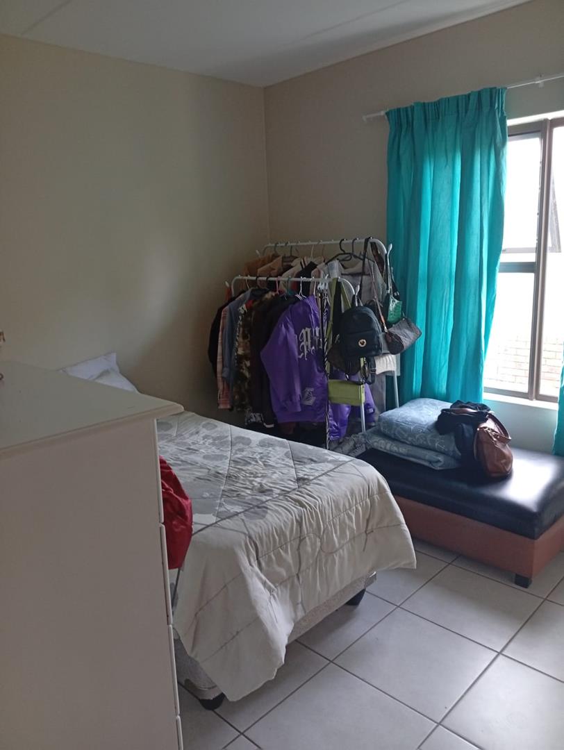 2 Bedroom Property for Sale in Norton Park Gauteng