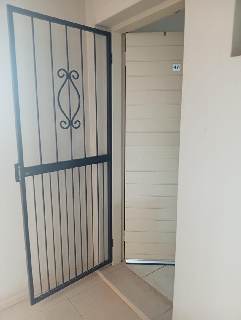 2 Bedroom Property for Sale in Norton Park Gauteng