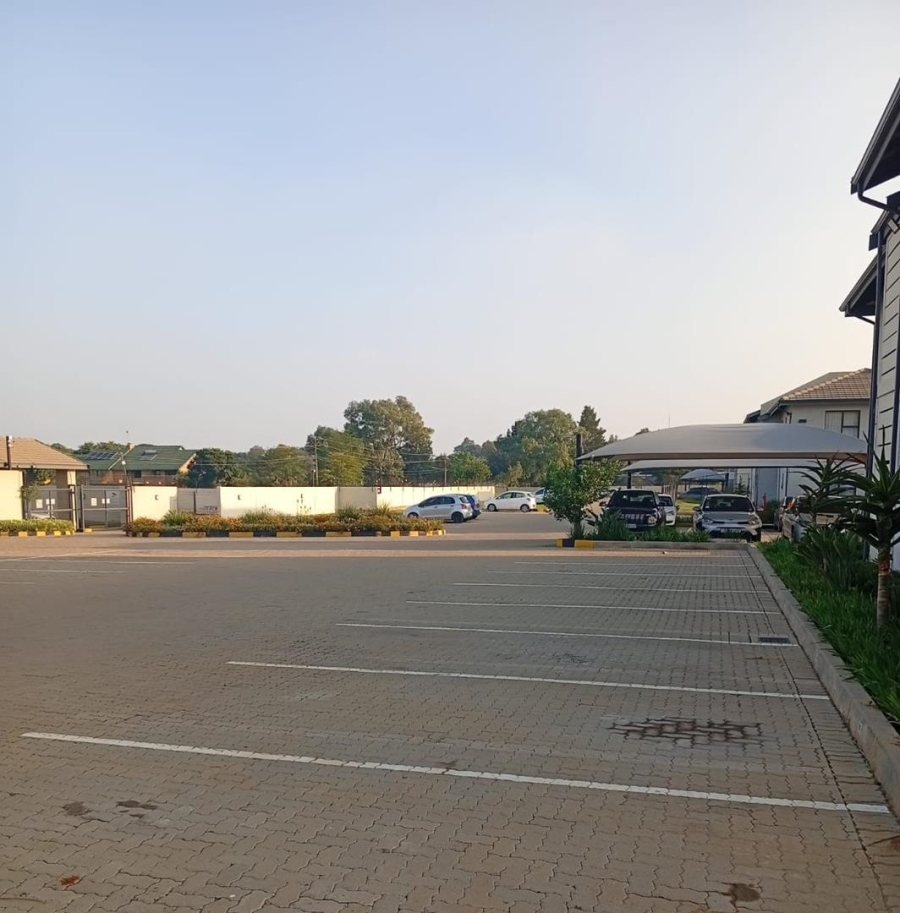 2 Bedroom Property for Sale in Norton Park Gauteng