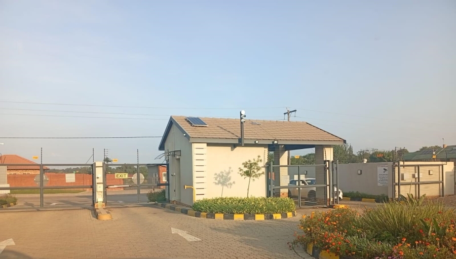 2 Bedroom Property for Sale in Norton Park Gauteng