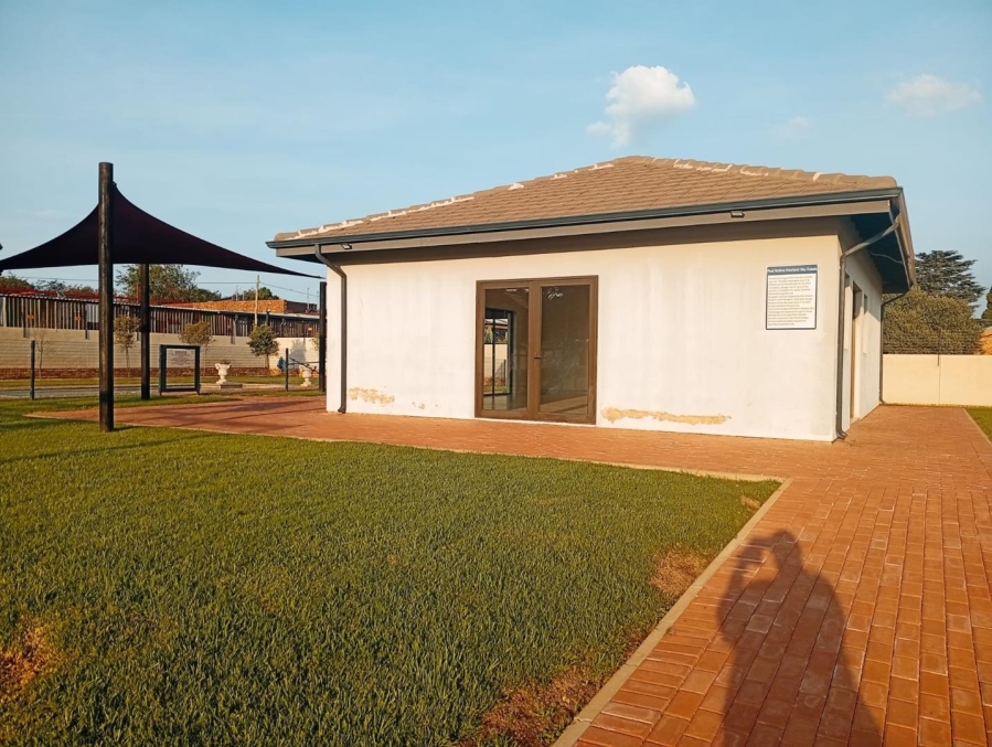 2 Bedroom Property for Sale in Norton Park Gauteng