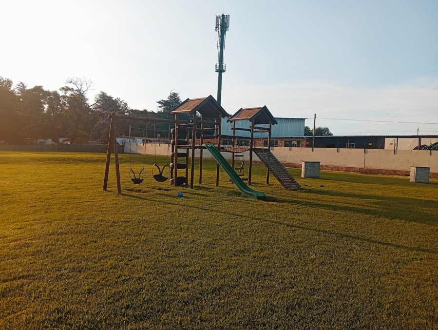 2 Bedroom Property for Sale in Norton Park Gauteng