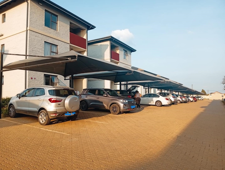 2 Bedroom Property for Sale in Norton Park Gauteng