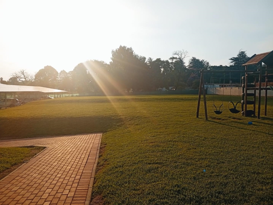 2 Bedroom Property for Sale in Norton Park Gauteng