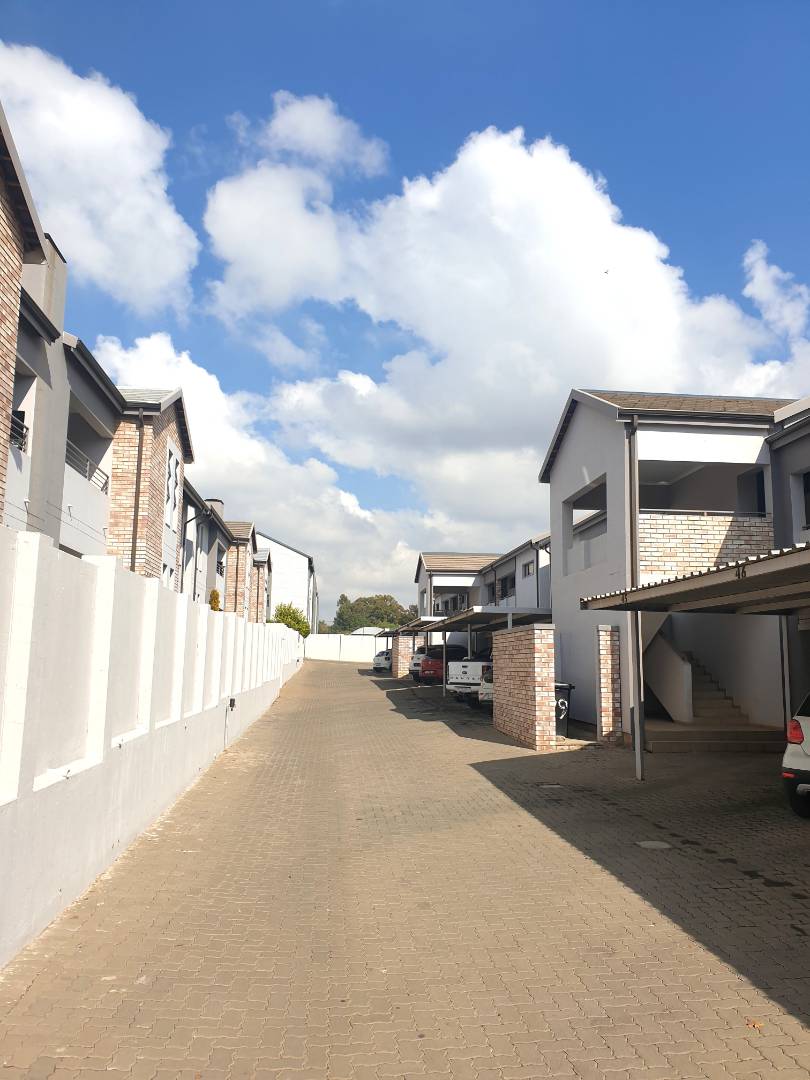 2 Bedroom Property for Sale in Rynfield Gauteng