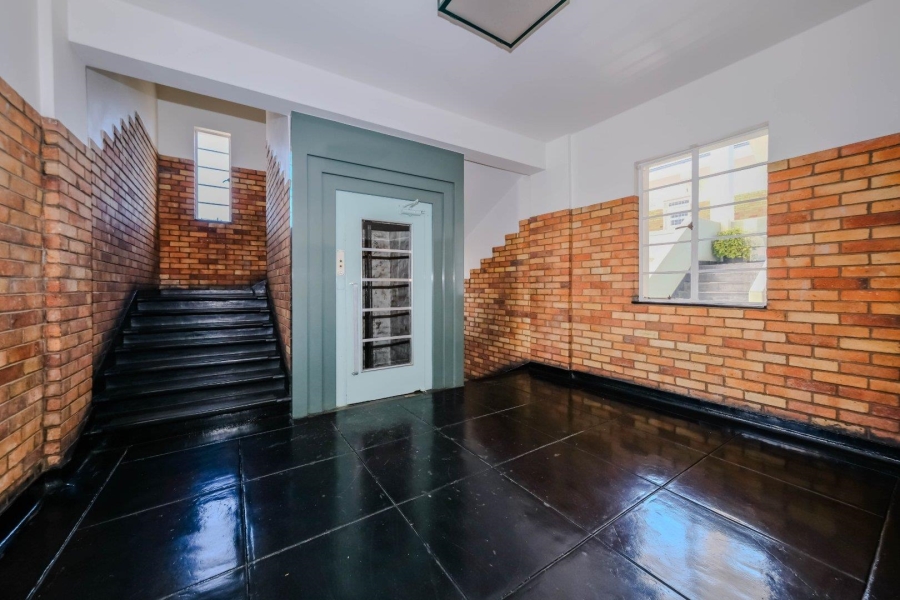 To Let 2 Bedroom Property for Rent in Killarney Gauteng