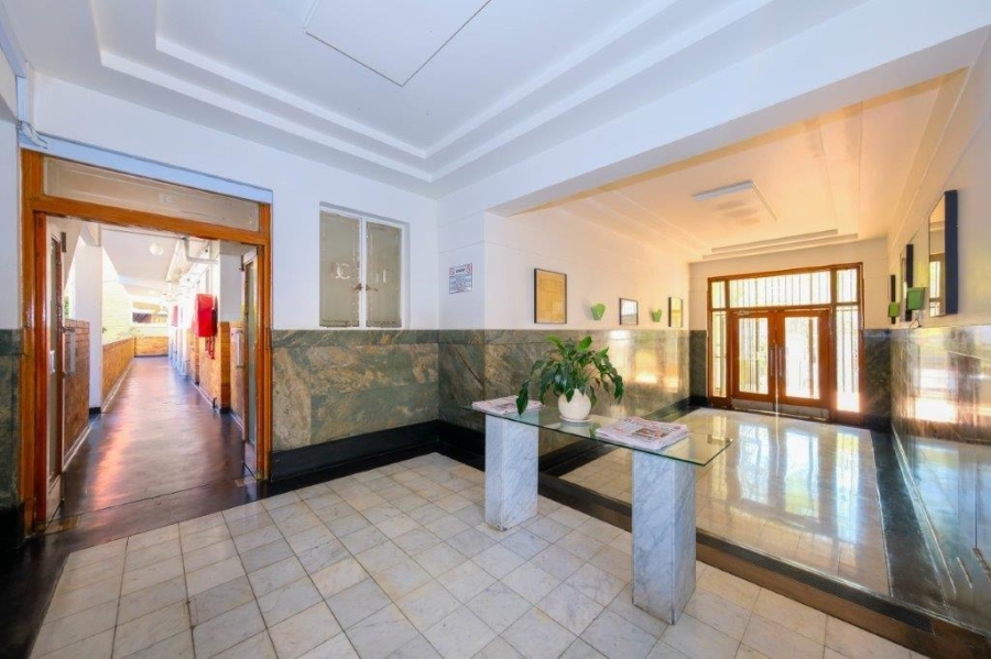 To Let 2 Bedroom Property for Rent in Killarney Gauteng