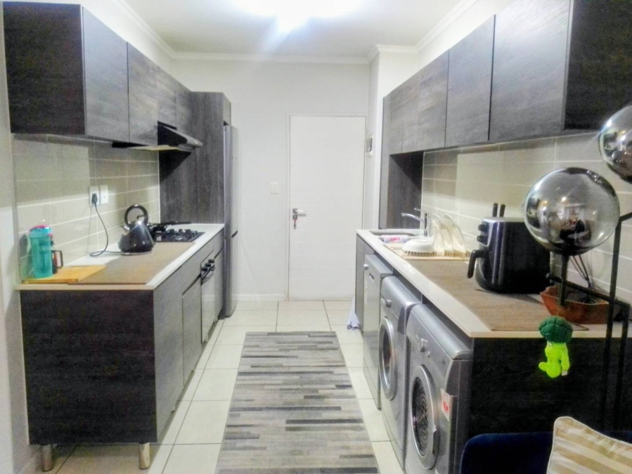 1 Bedroom Property for Sale in Olivedale Gauteng
