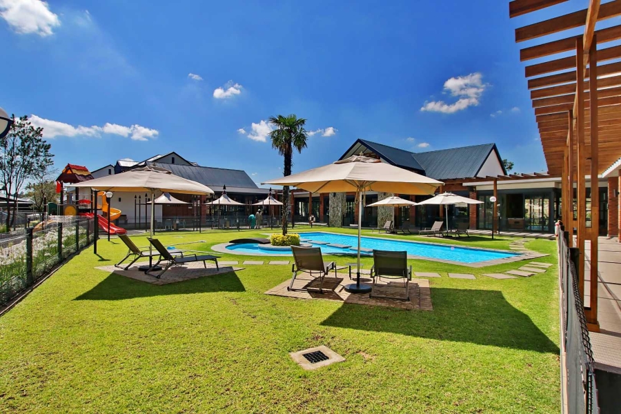 1 Bedroom Property for Sale in Olivedale Gauteng