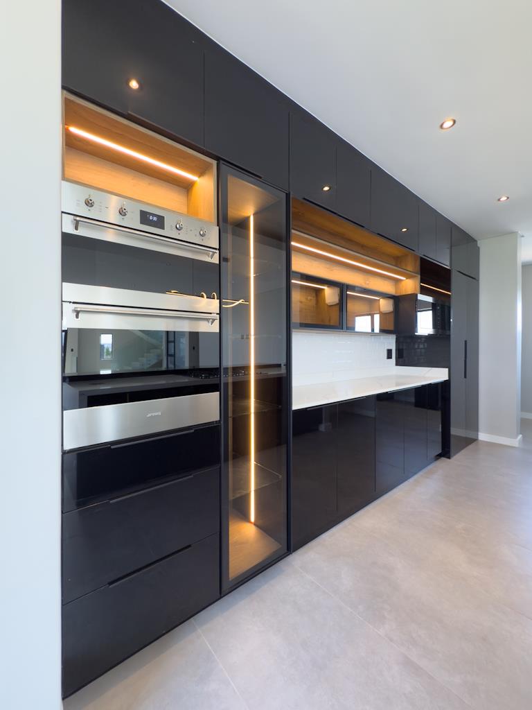 5 Bedroom Property for Sale in Midstream Estate Gauteng