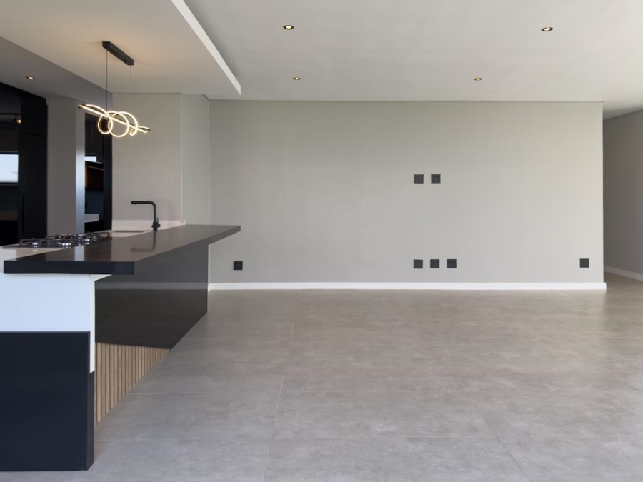 5 Bedroom Property for Sale in Midstream Estate Gauteng