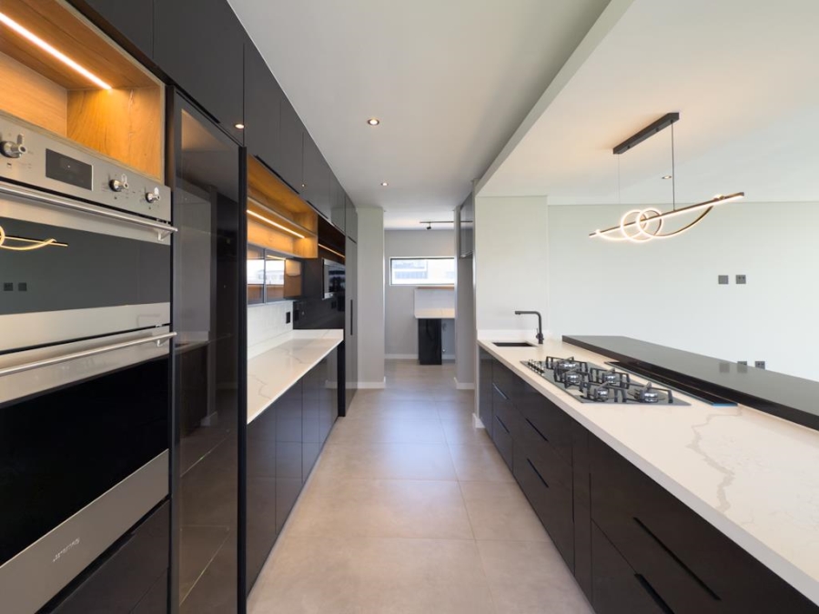 5 Bedroom Property for Sale in Midstream Estate Gauteng