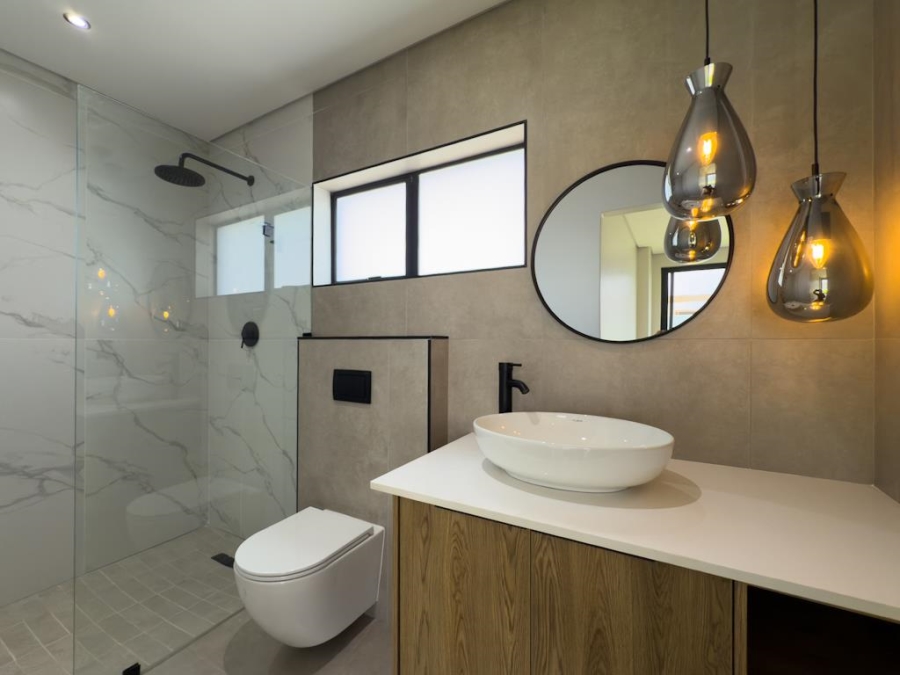 5 Bedroom Property for Sale in Midstream Estate Gauteng