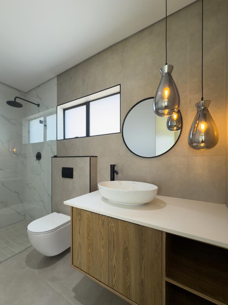 5 Bedroom Property for Sale in Midstream Estate Gauteng