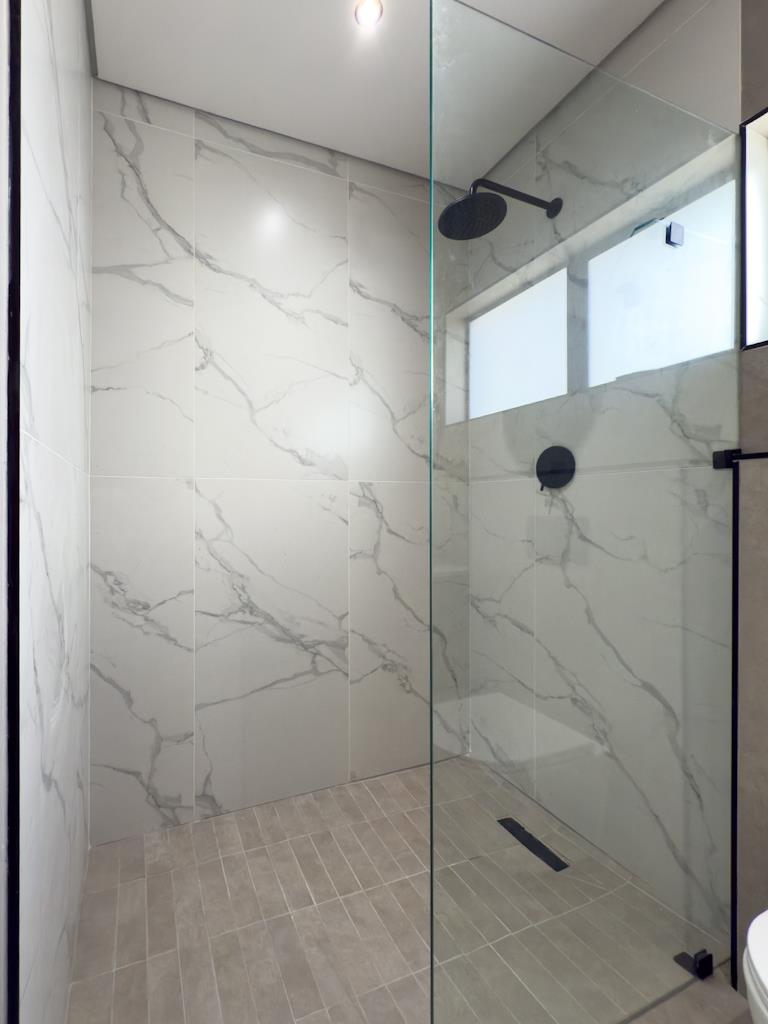 5 Bedroom Property for Sale in Midstream Estate Gauteng