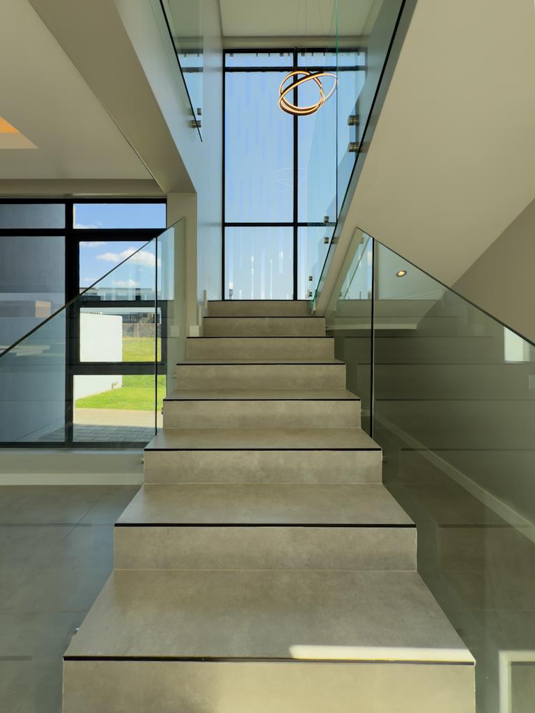 5 Bedroom Property for Sale in Midstream Estate Gauteng