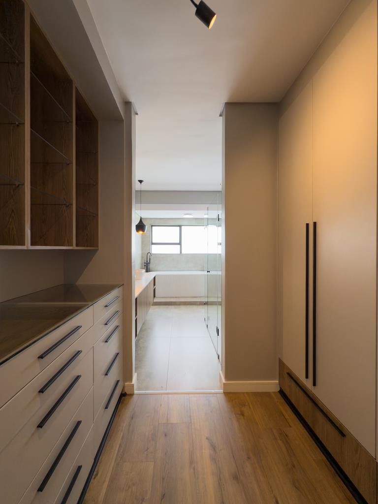 5 Bedroom Property for Sale in Midstream Estate Gauteng