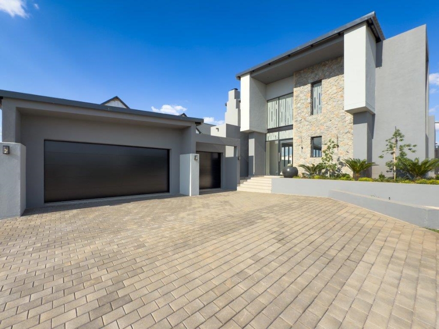 5 Bedroom Property for Sale in Midstream Estate Gauteng