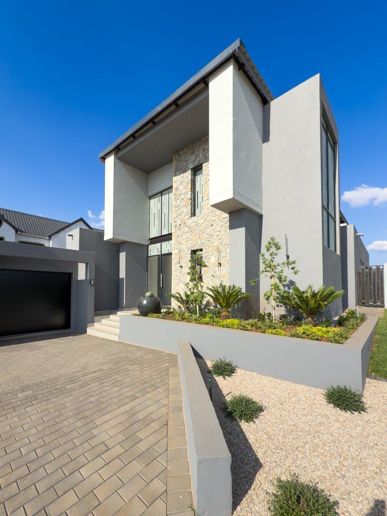 5 Bedroom Property for Sale in Midstream Estate Gauteng