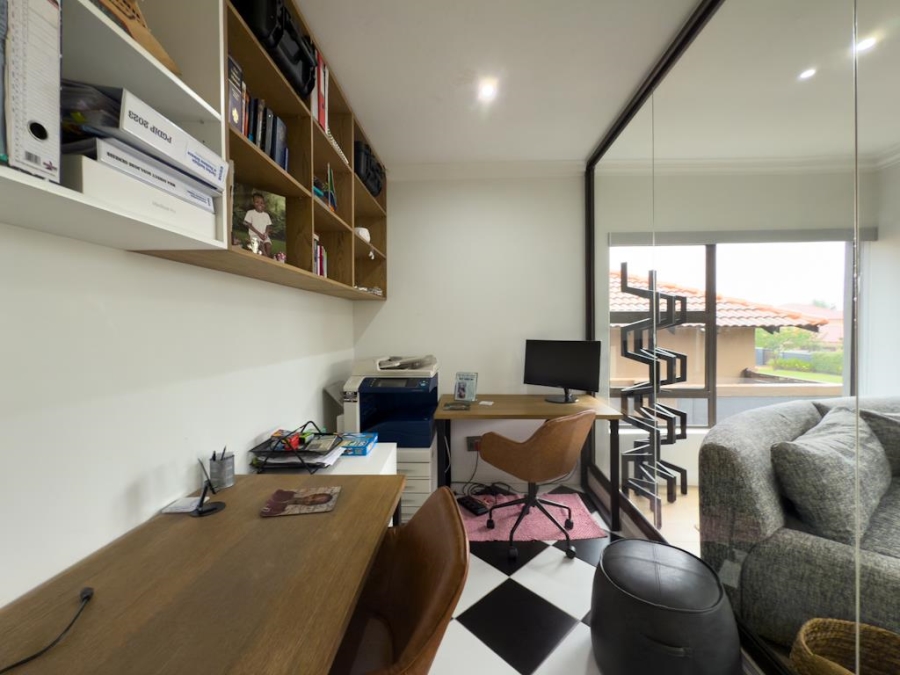 5 Bedroom Property for Sale in Midlands Estate Gauteng